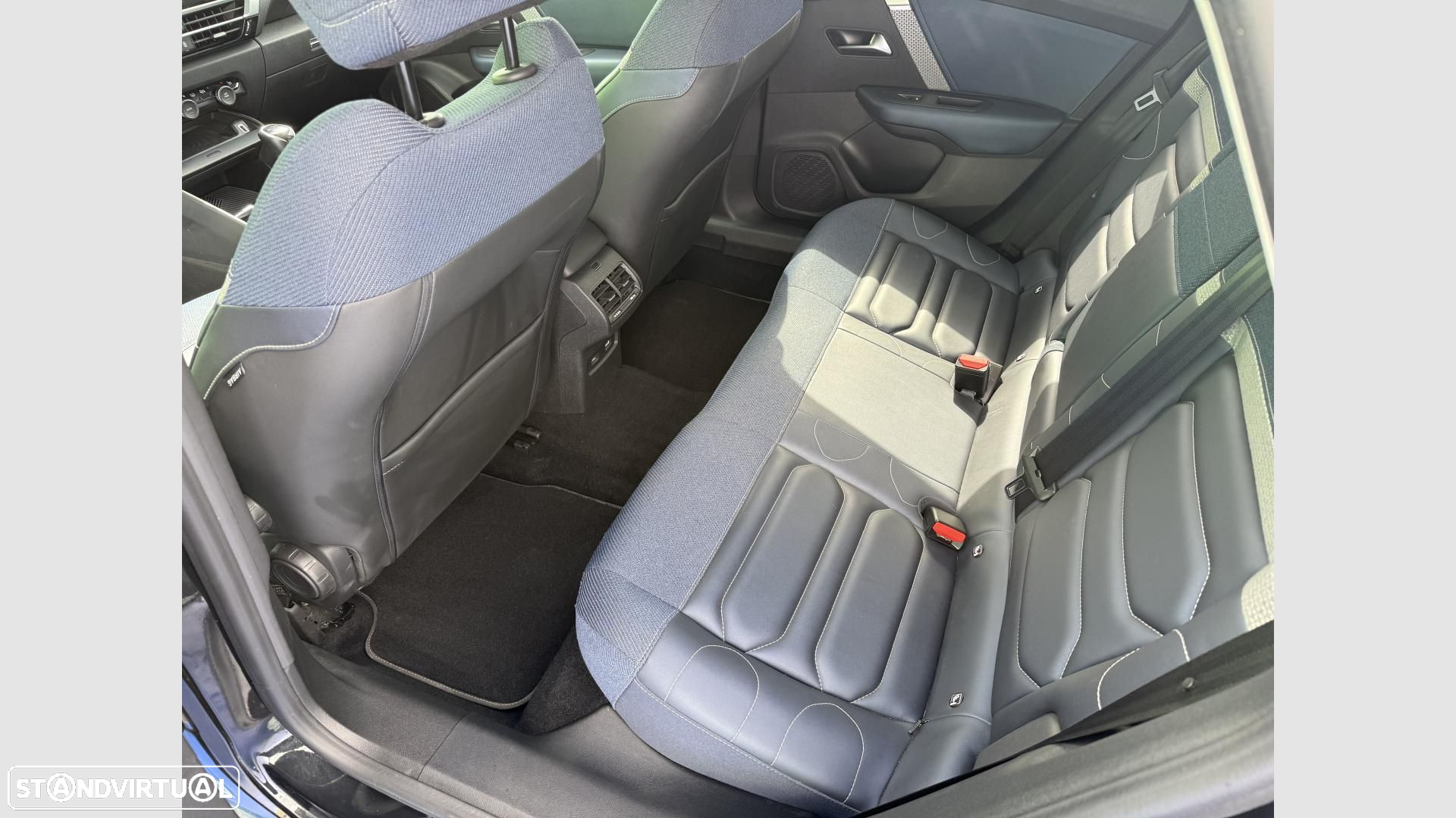 Citroën C4 1.2 PureTech Shine - 13