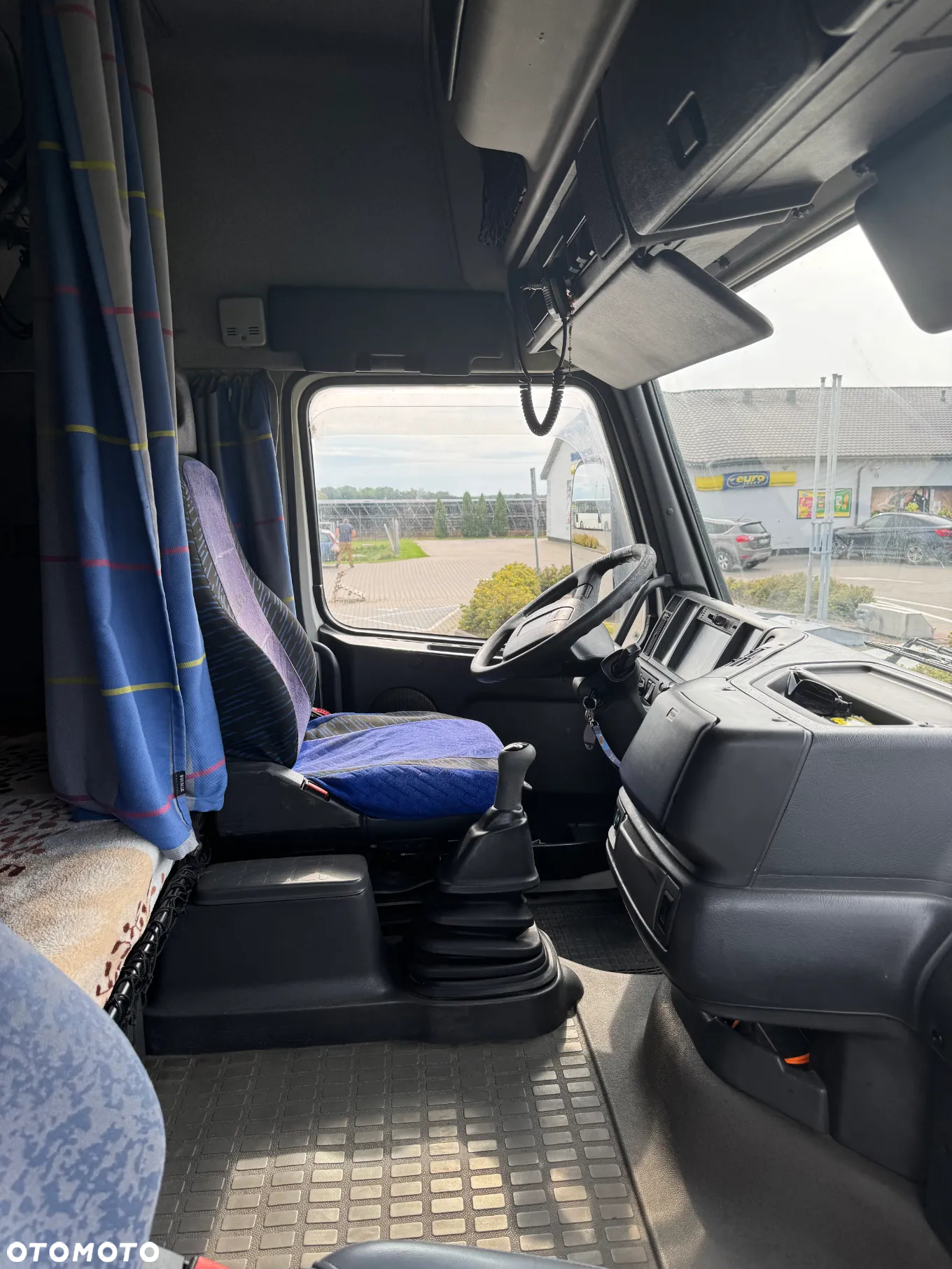 Volvo FH12 - 12