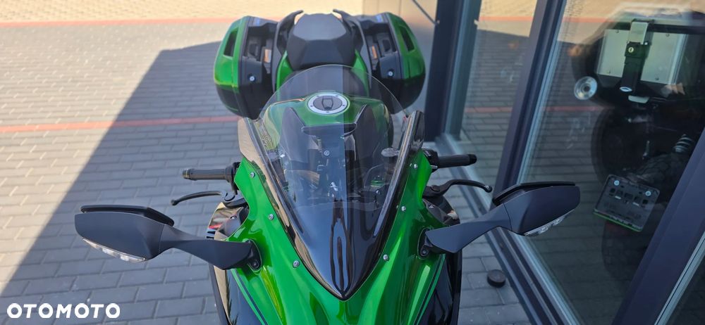 Kawasaki Ninja H2 SX - 24