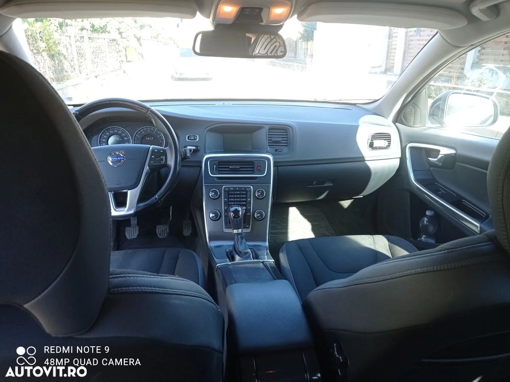 Volvo V60 T4 Edition - 8