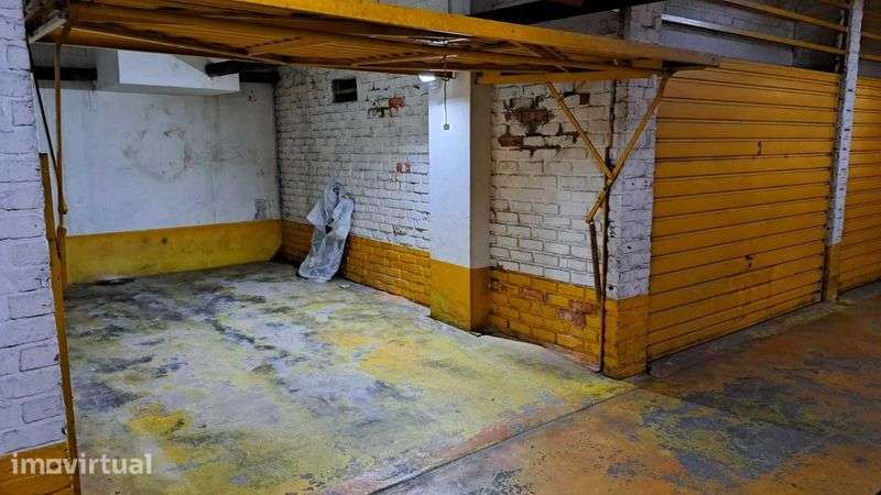 Garagem fechada no centro da cidade - Grande imagem: 3/6