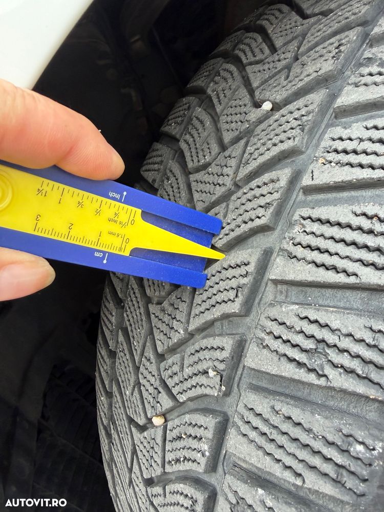 BMW Seria 5 525d xDrive AT - 8