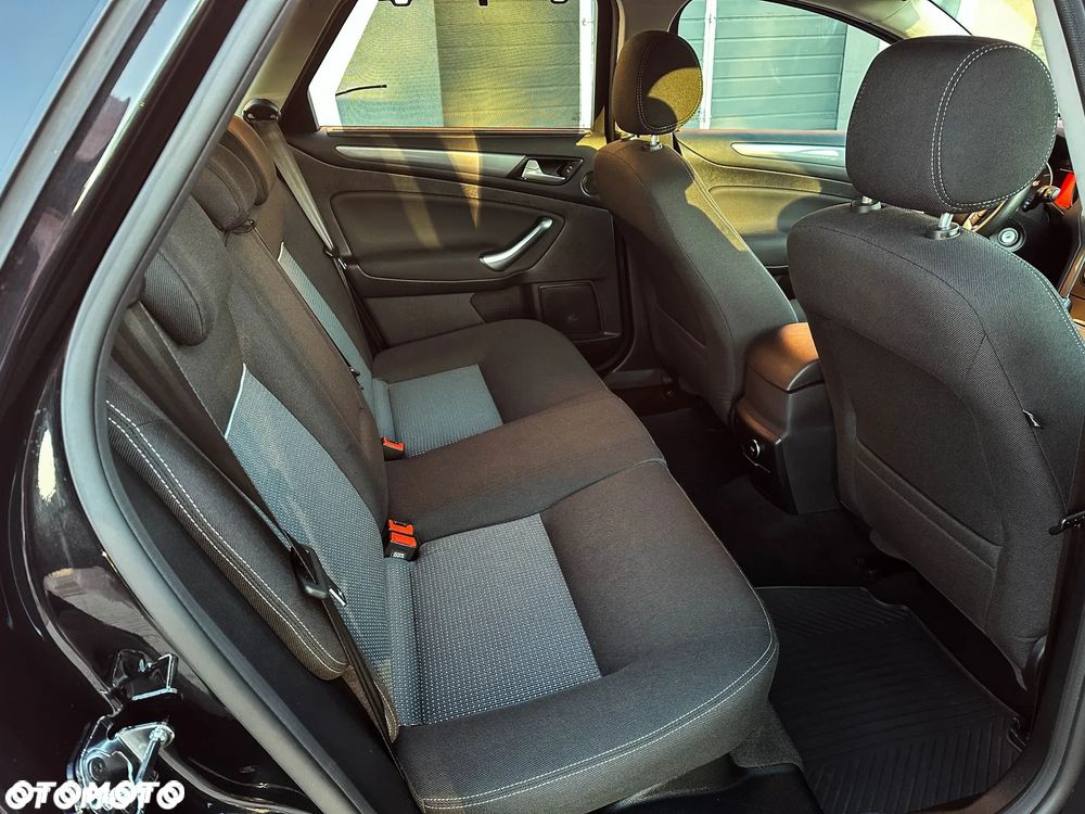 Ford Mondeo - 21