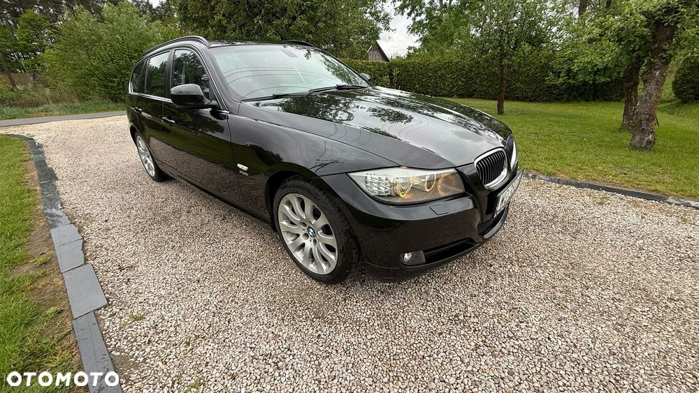 BMW Seria 3 325i xDrive Edition Exclusive - 20