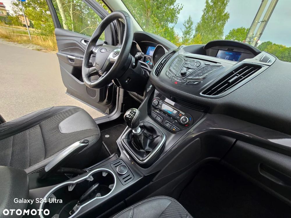 Ford Kuga 2.0 TDCi Titanium - 27