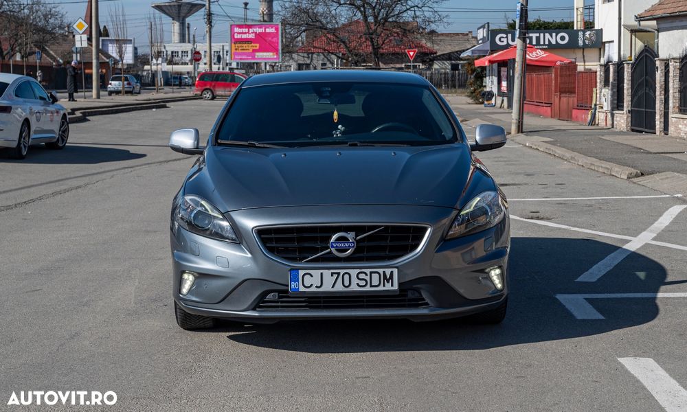 Volvo V40 D2 Momentum - 2