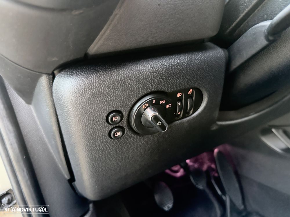 MINI 5 Portas One D - 42