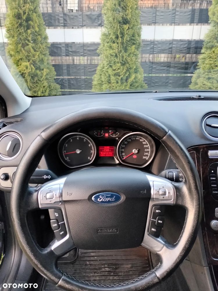 Ford Mondeo 2.5 Ghia - 20