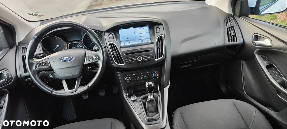 Ford Focus 1.5 TDCi Titanium - 23