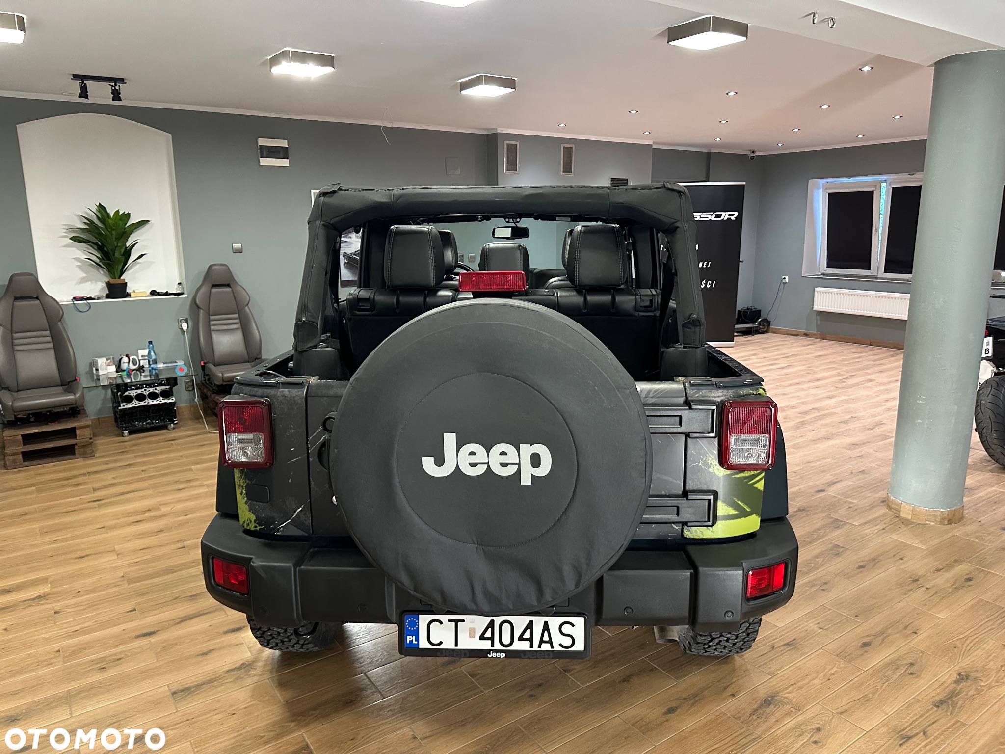 Jeep Wrangler 2.8 CRD Unlim Sahara - 28