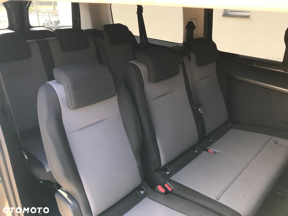 Opel Vivaro - 11