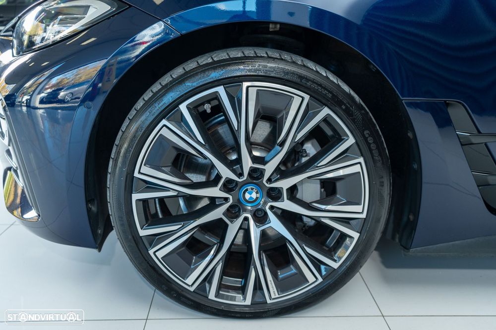 BMW i4 eDrive40 Pack Desportivo M - 36