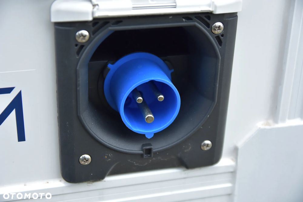 Renault Master Platforma Izoterma  2.0 170KM - 15