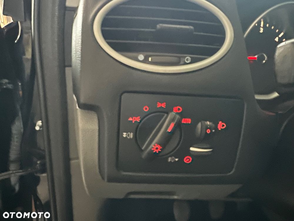 Ford Focus 1.6 TDCi Trend ECOnetic - 33