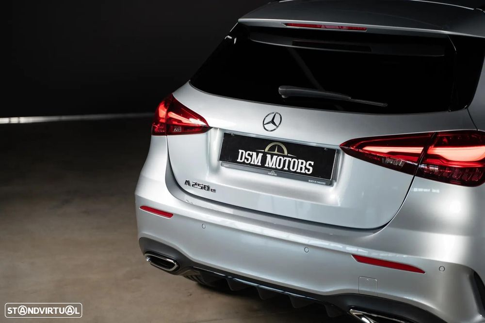 Mercedes-Benz A 250 e AMG Line - 8