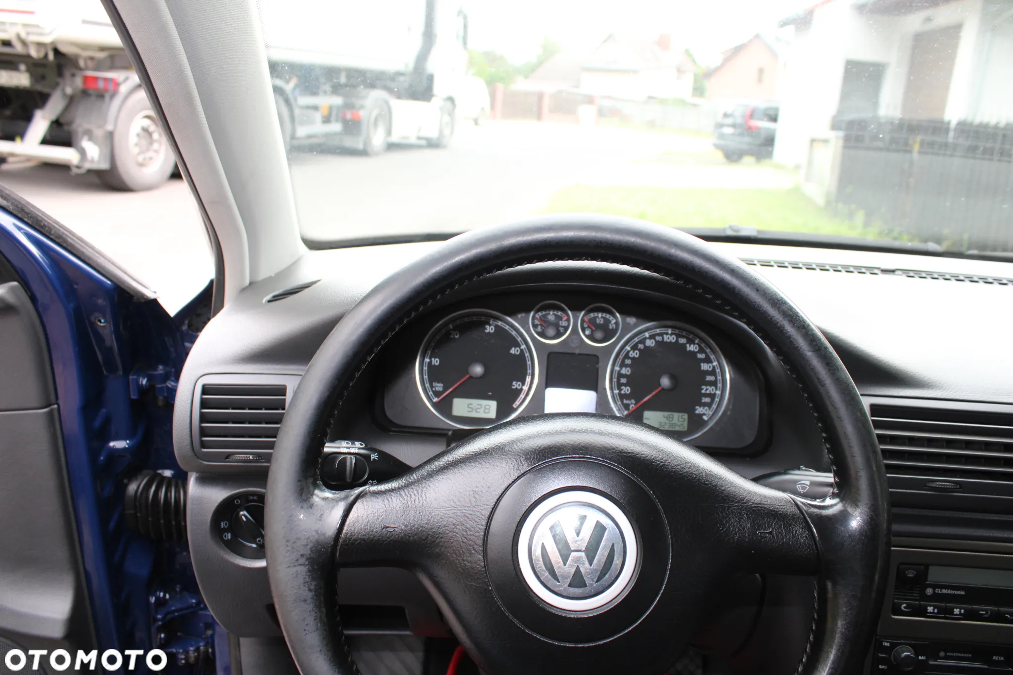 Volkswagen Passat 1.9 TDI Basis - 11