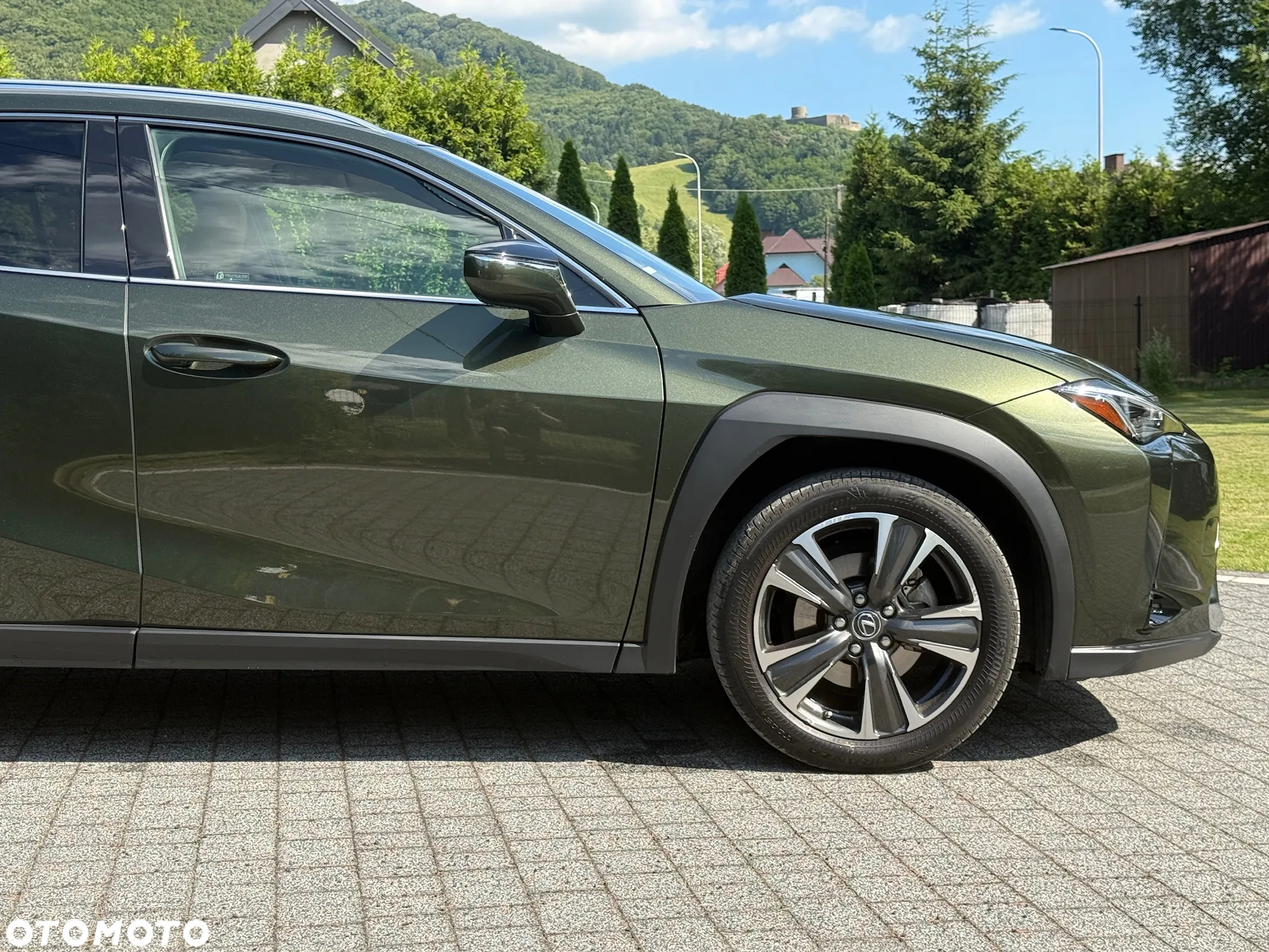 Lexus UX 250h (E-FOUR) Executive Line - 16