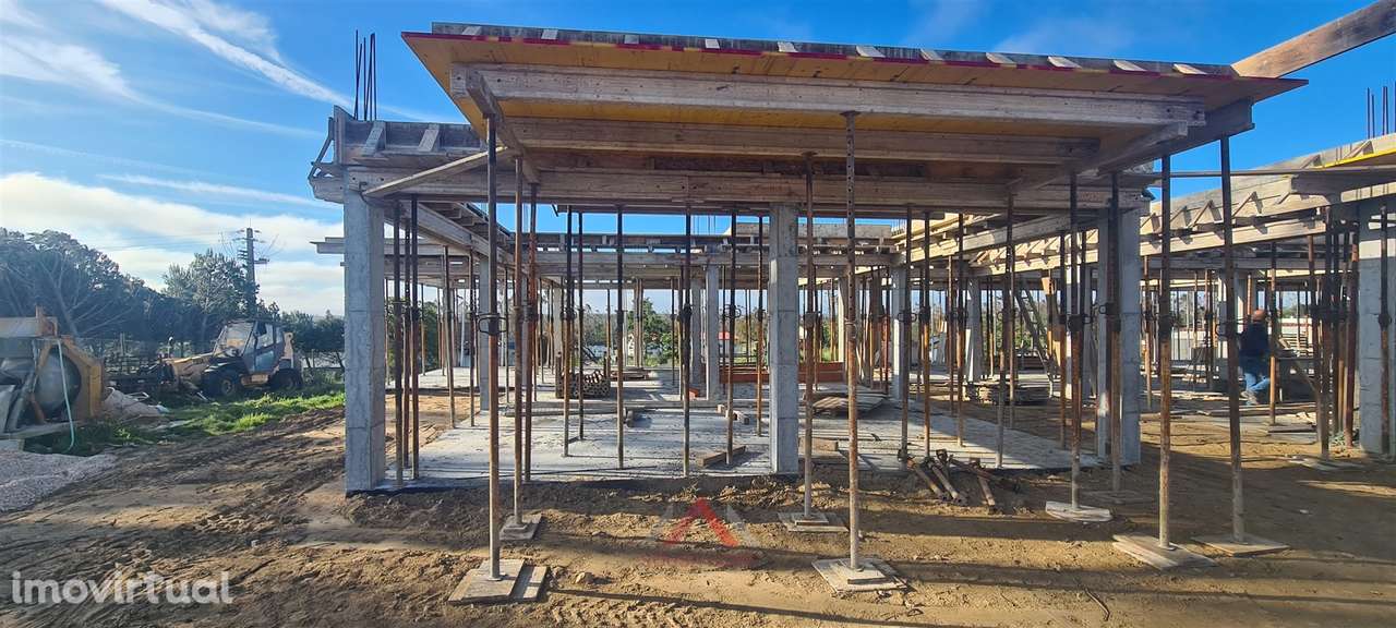 Moradia V3+1 - Chave na Mão - Grande imagem: 2/20