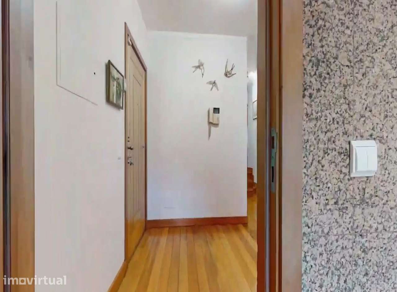 Apartamento T1 com varanda e garagem na Maia - Grande imagem: 4/24