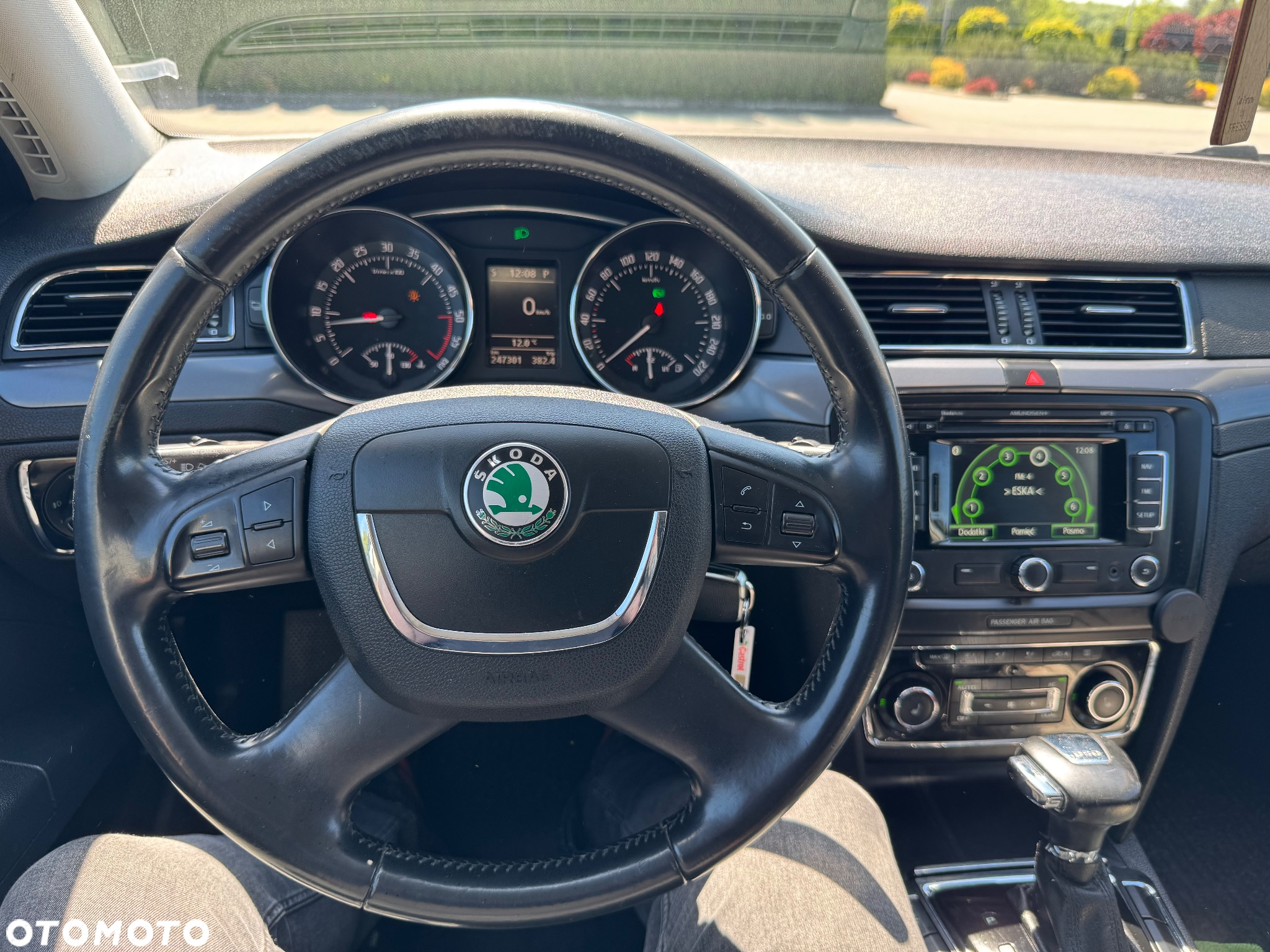 Skoda Superb 2.0 TDI DSG Comfort - 31