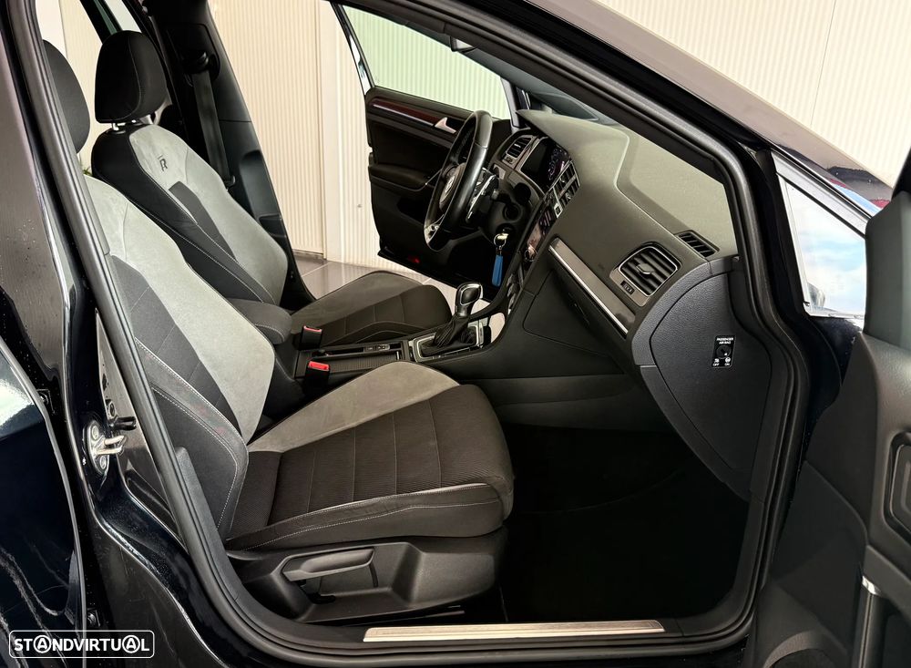 VW Golf R 4Motion BlueMotion DSG - 18