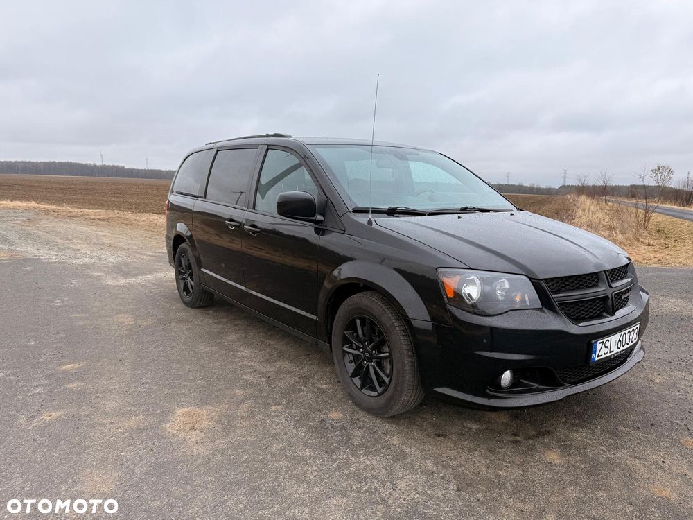 Dodge Grand Caravan 3.6 R/T - 9
