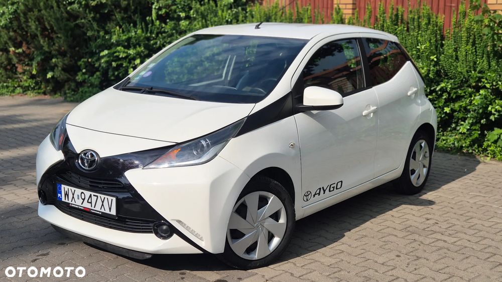Toyota Aygo x-play - 1