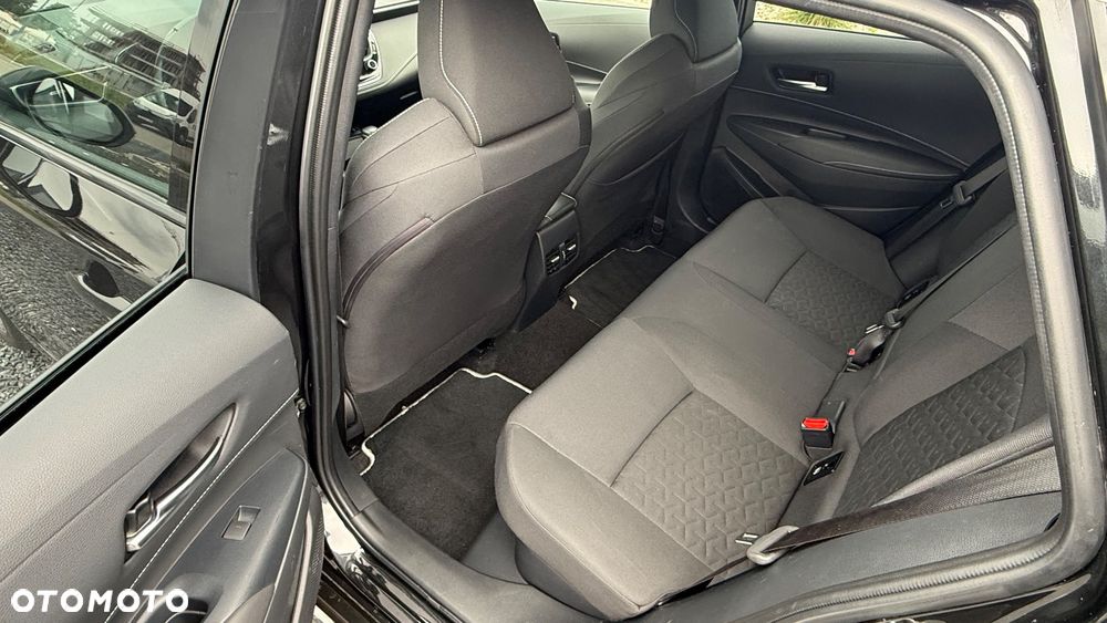 Toyota Corolla - 18