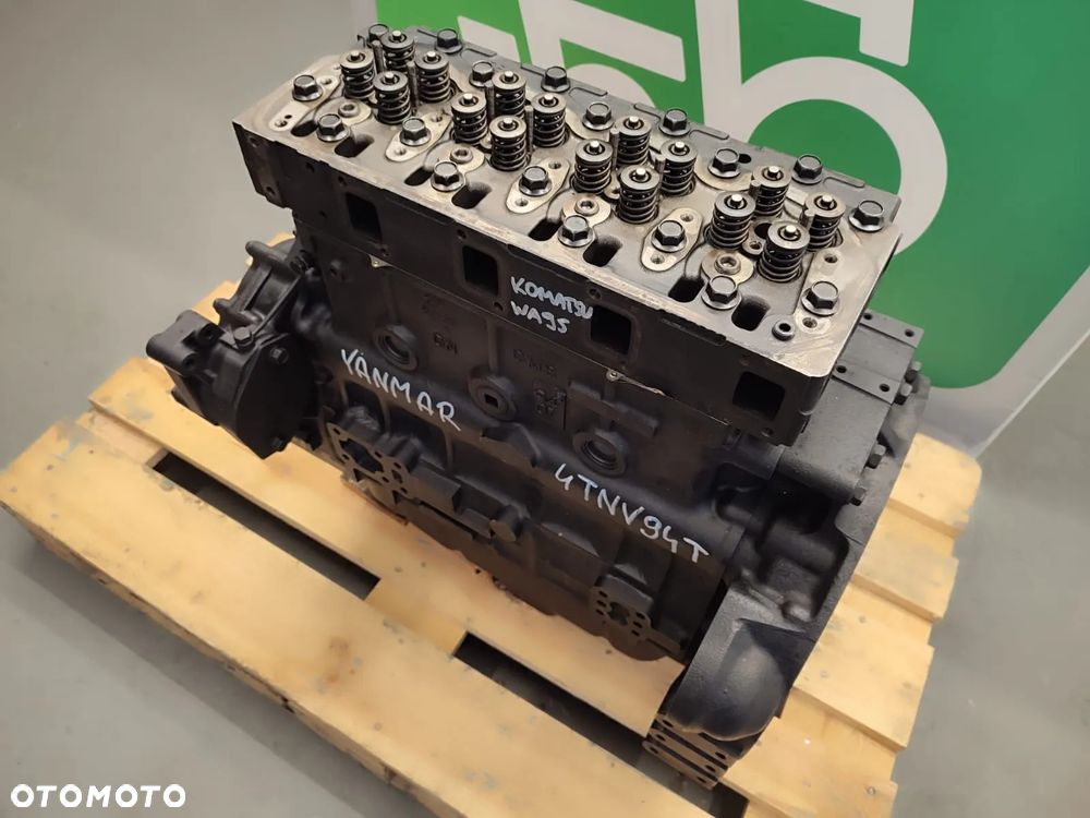Słupek silnika Komatsu WA95 - 5