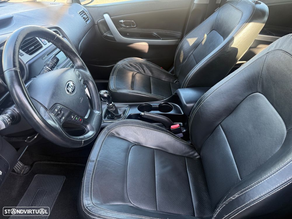 Kia Ceed SW 1.4 CRDi LX - 9