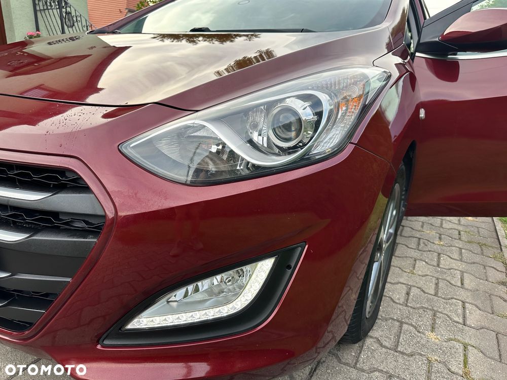 Hyundai i30 blue 1.4 Style - 17