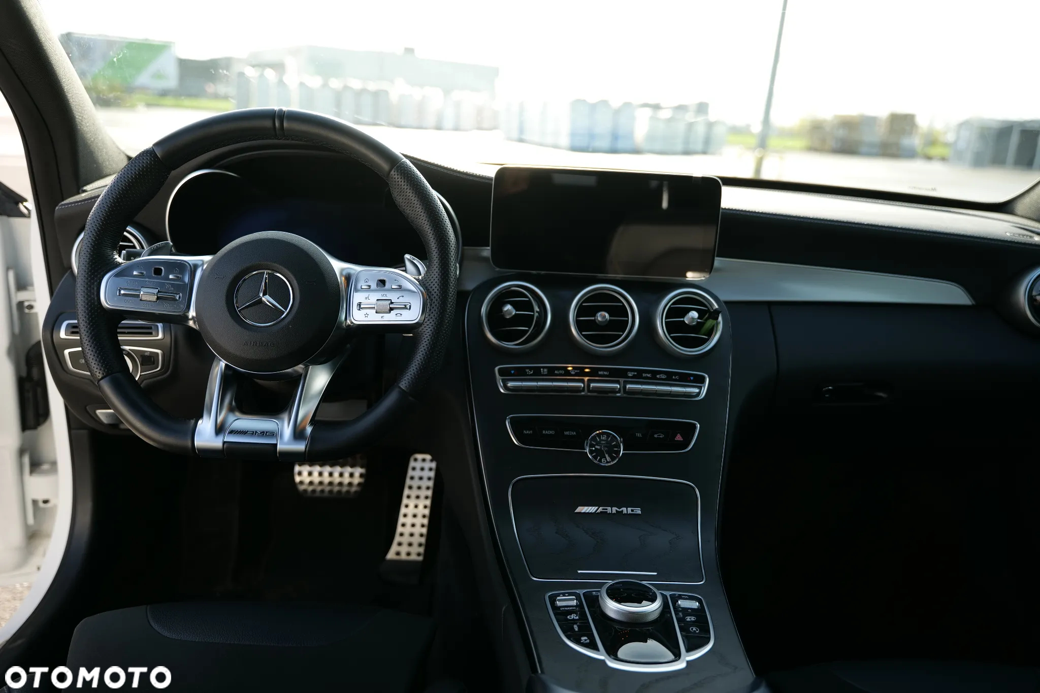 Mercedes-Benz Klasa C 63 S AMG 9G - 23
