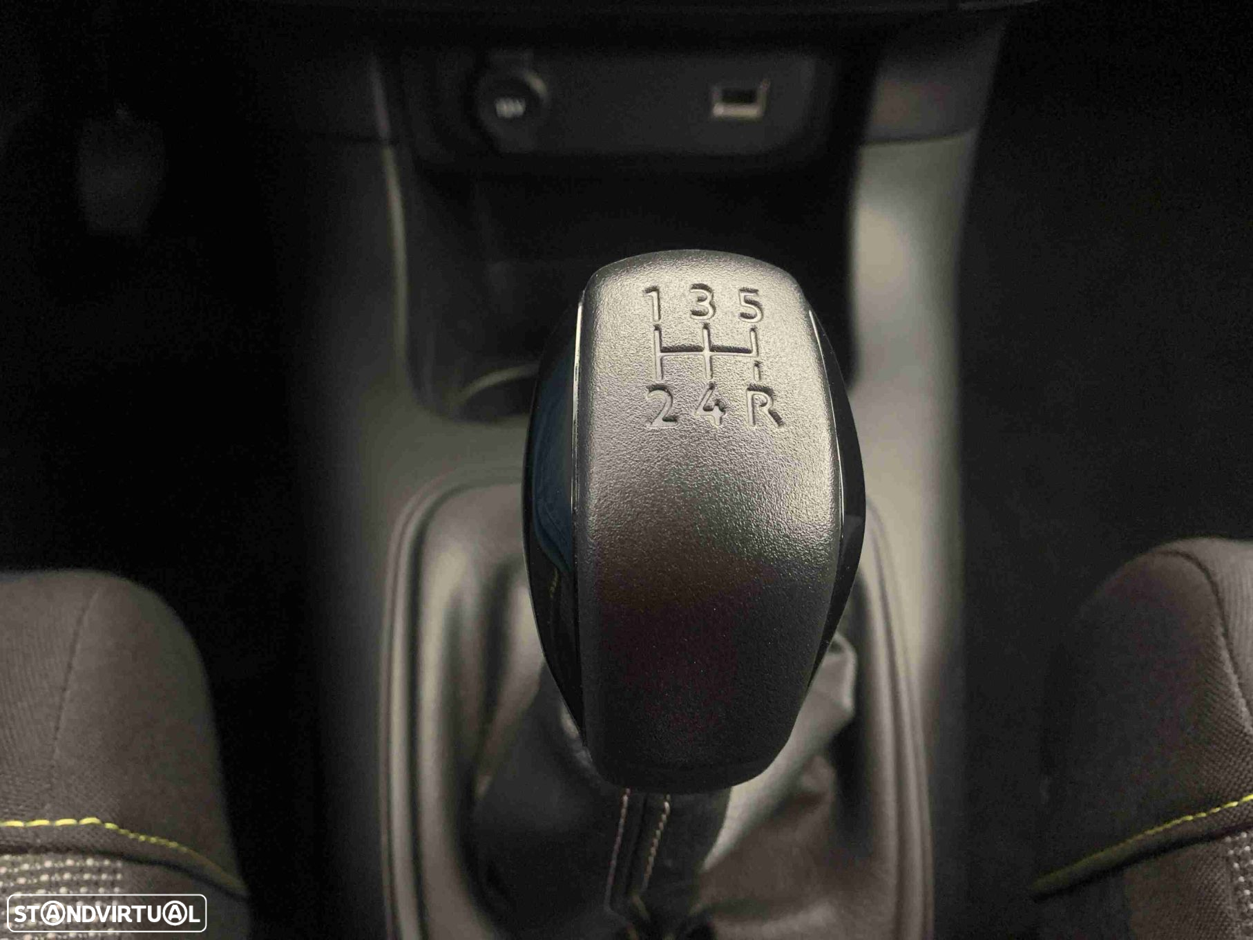 Citroën C3 1.2 PureTech Plus - 10