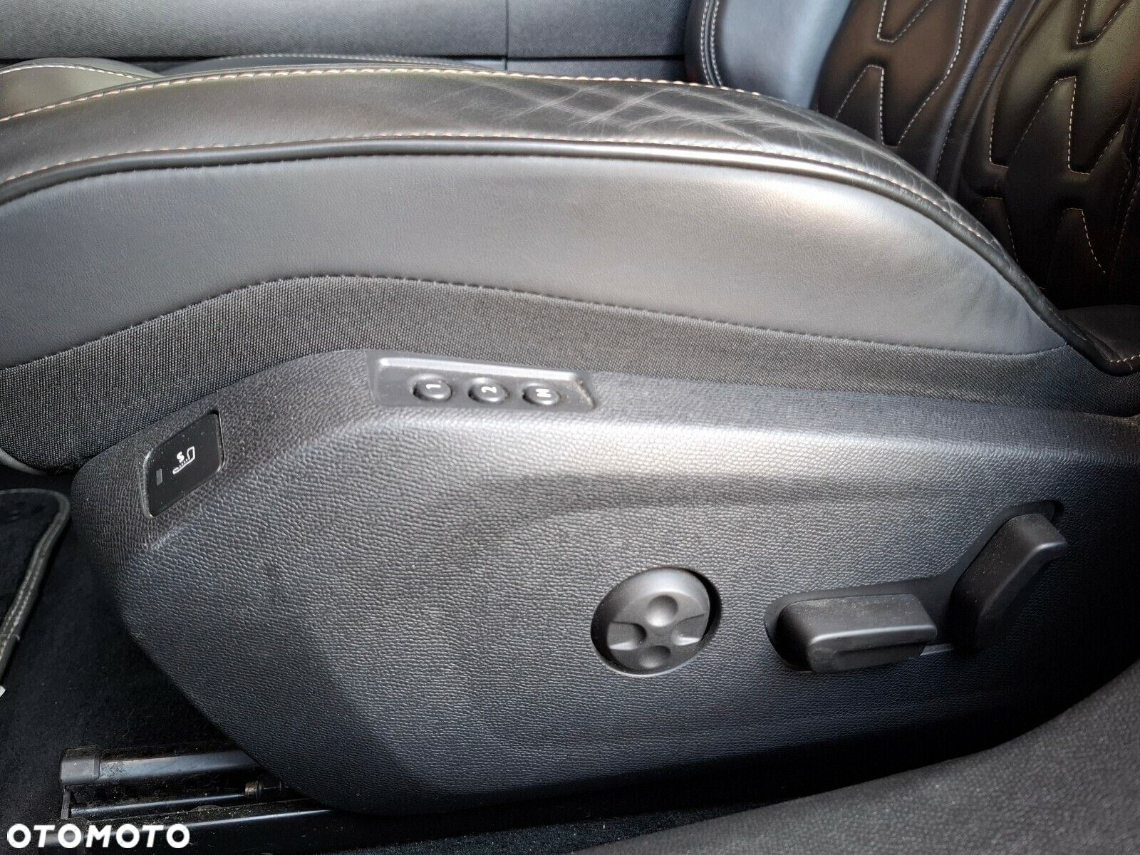 Peugeot 508 1.6 PureTech First Edition S&S EAT8 - 20