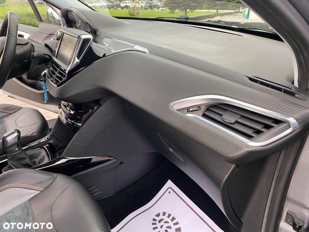 Peugeot 2008 1.2 Pure Tech GPF Crossway S&S - 20