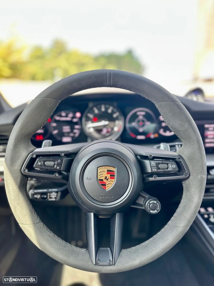 Porsche 911 (992) Carrera 4 PDK - 10