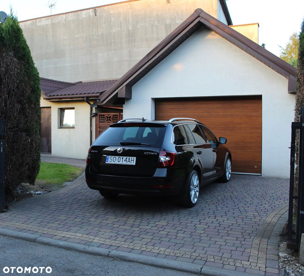 Skoda Octavia Combi 2.0 TDI DSG Style - 4