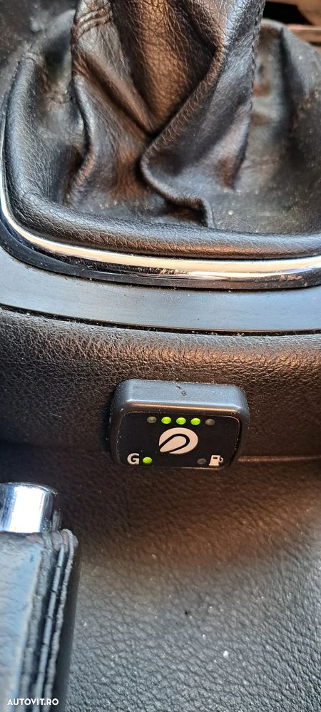 Volkswagen Bora 1.6 Highline - 25