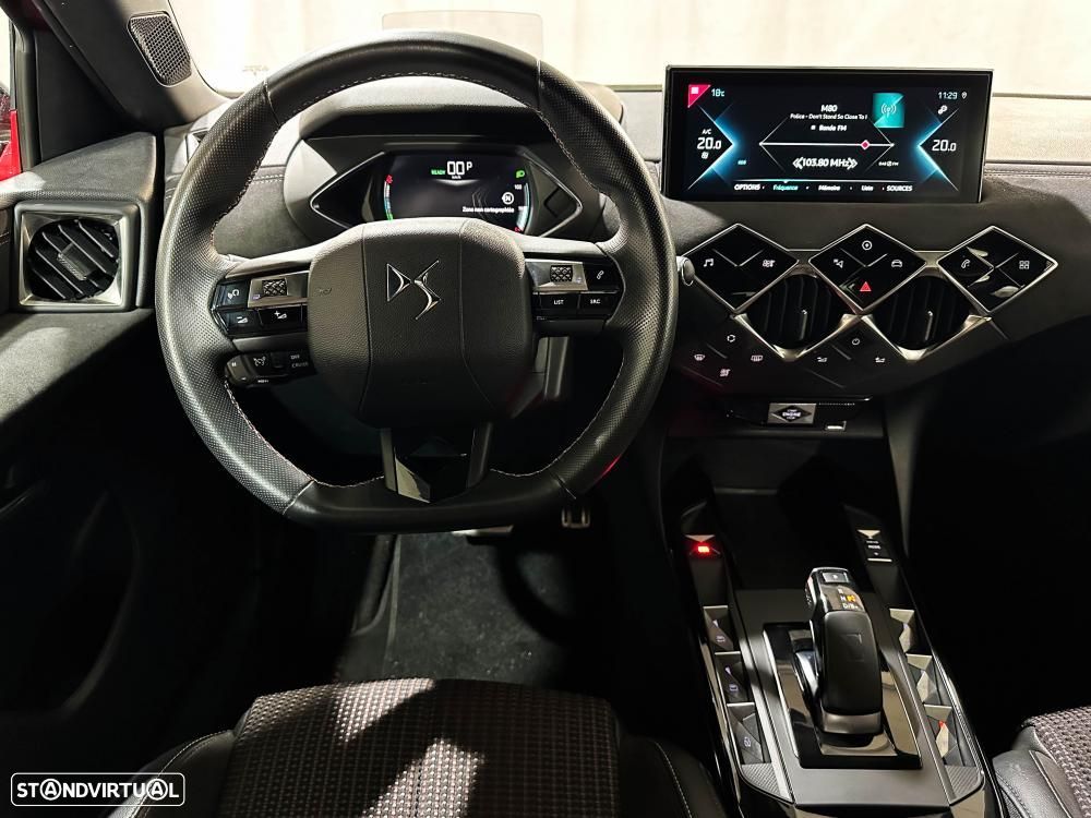 DS DS3 Crossback E-TENSE PERFORMANCE LINE + - 19