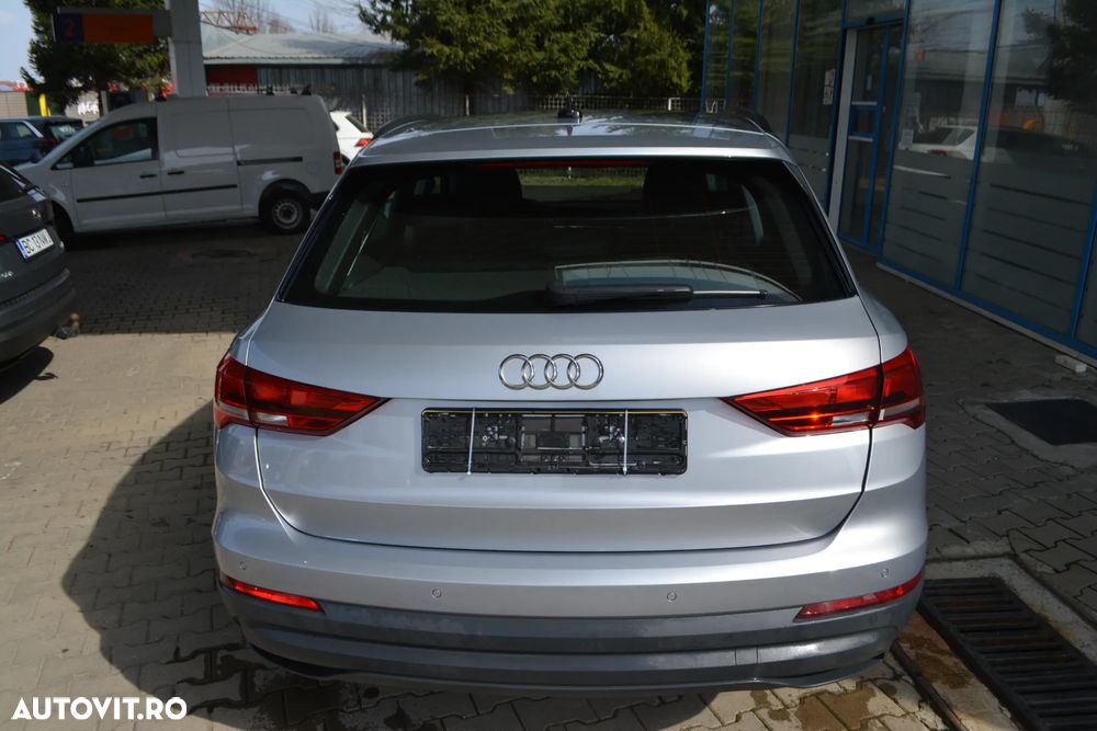 Audi Q3 35 TFSI S tronic - 10