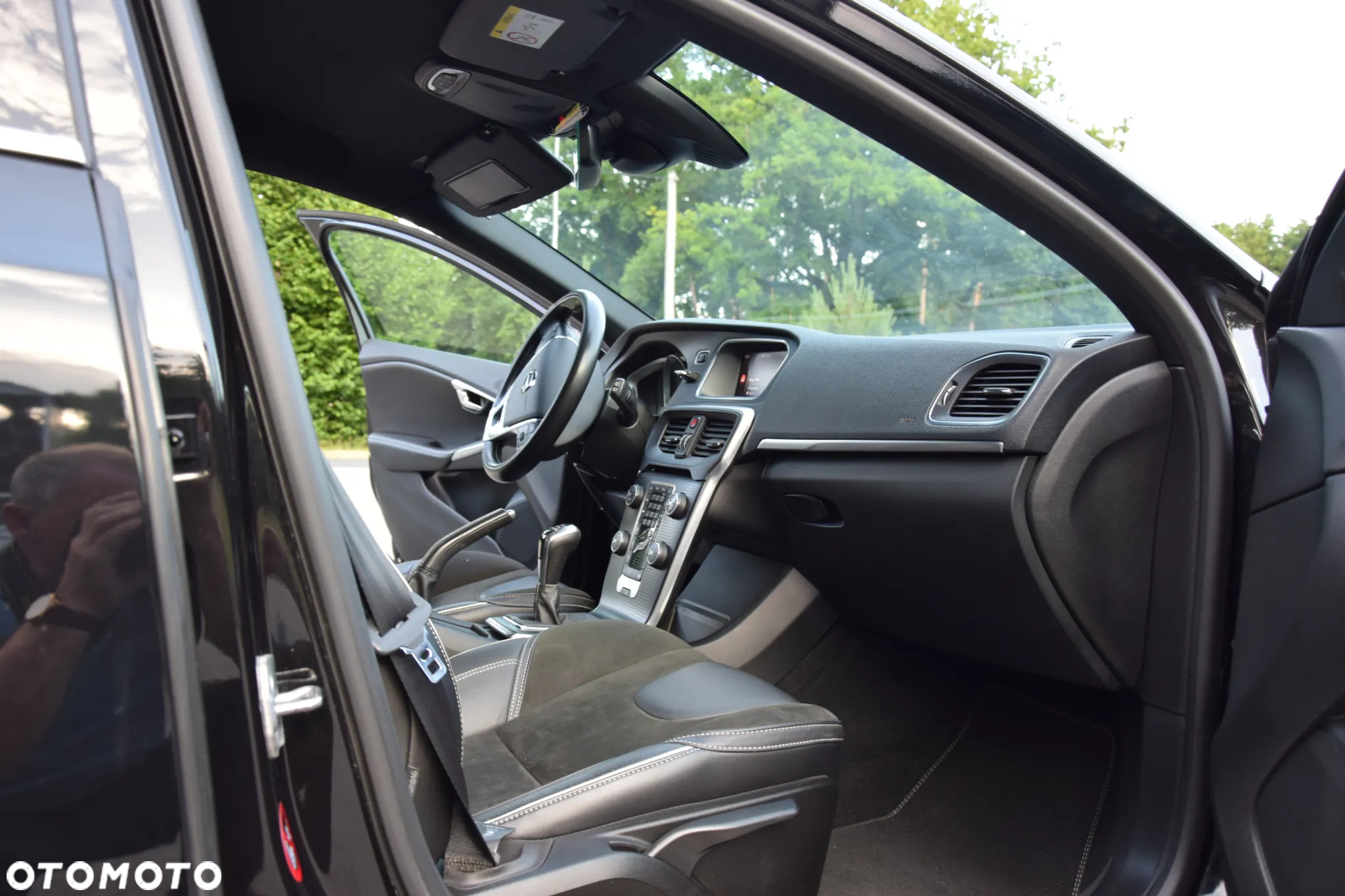 Volvo V40 D2 Drive-E SCR R-Design Momentum - 18