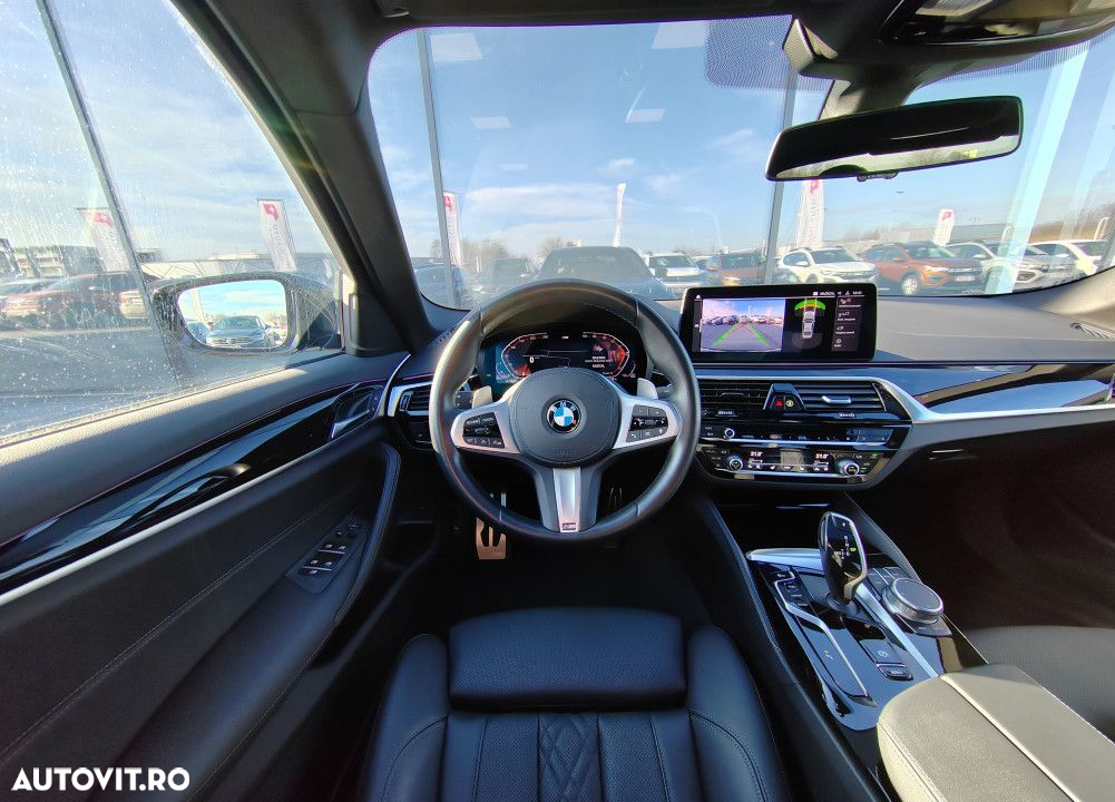 BMW Seria 5 540d xDrive AT MHEV - 23