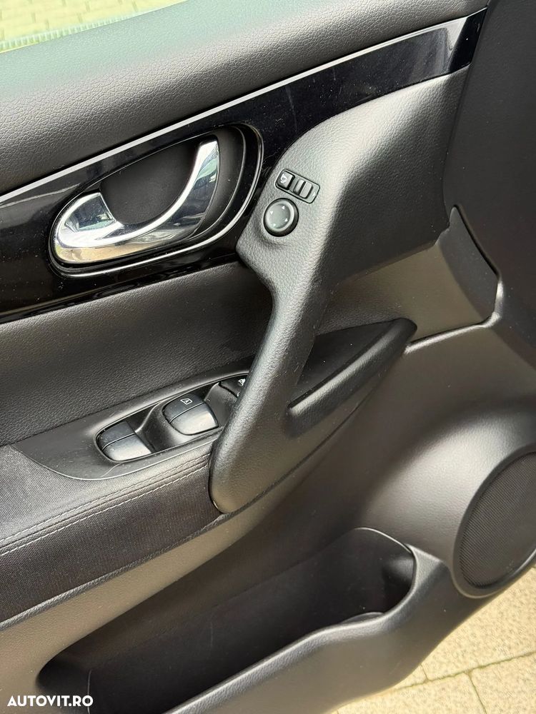 Nissan Qashqai 1.6 DCI N-Connecta - 16