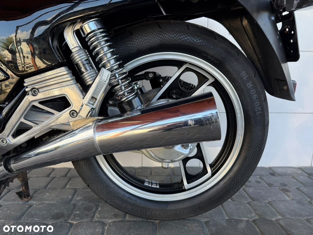 Yamaha XJ - 6