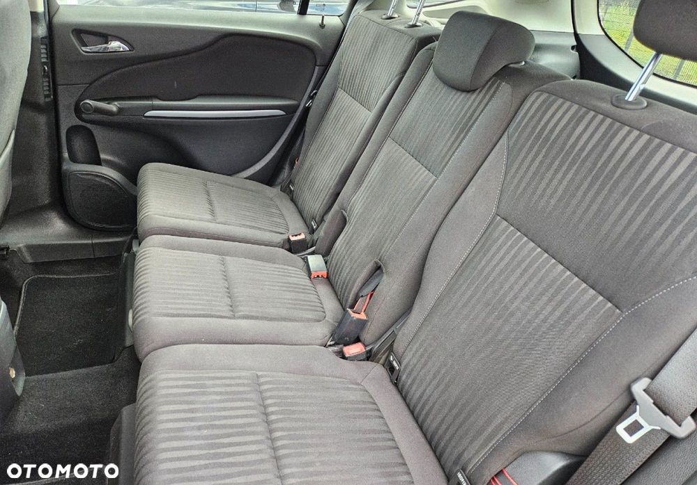 Opel Zafira - 22