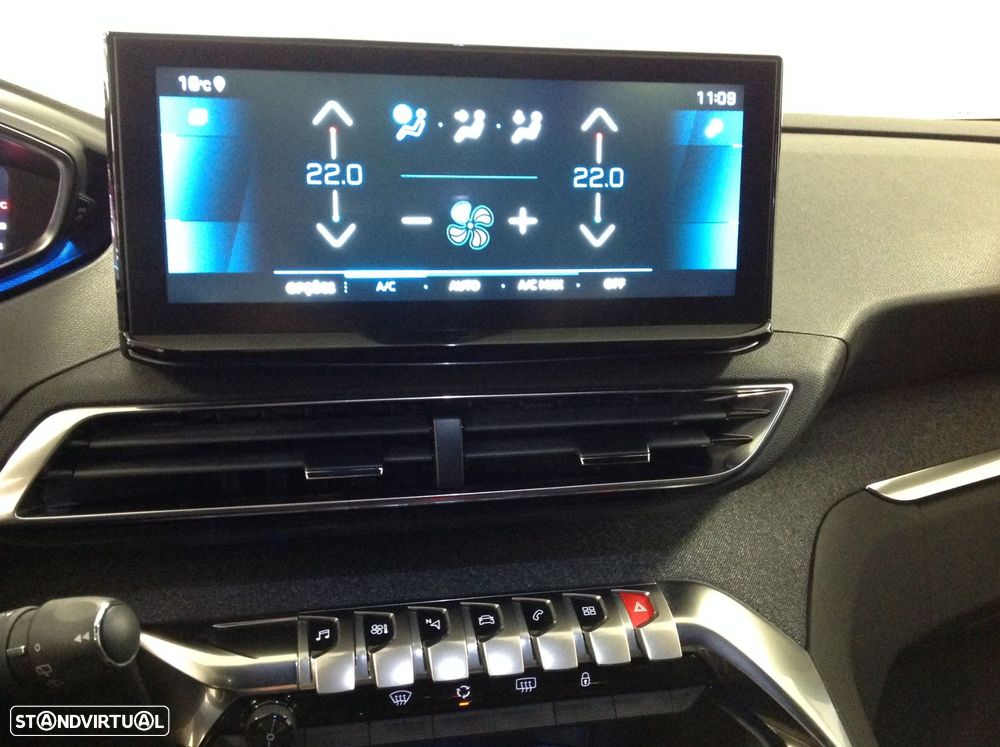 Peugeot 3008 1.5 BlueHDi Allure Pack EAT8 - 32