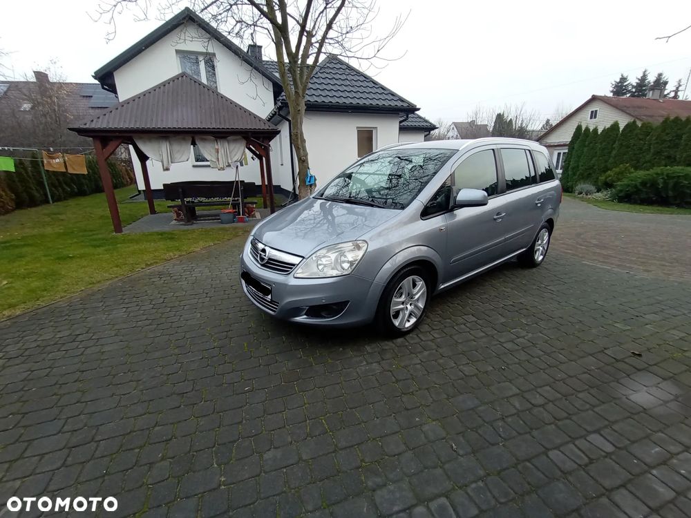 Opel Zafira 1.9 CDTI Essentia - 5
