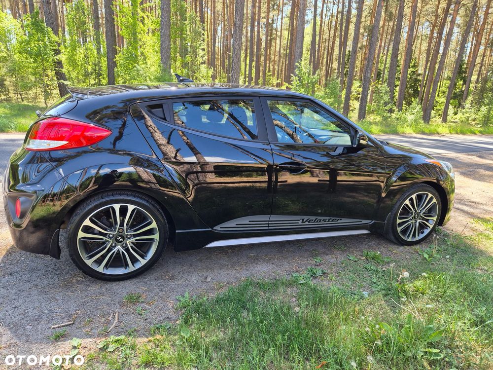 Hyundai Veloster 1.6 T-GDI Executive - 3