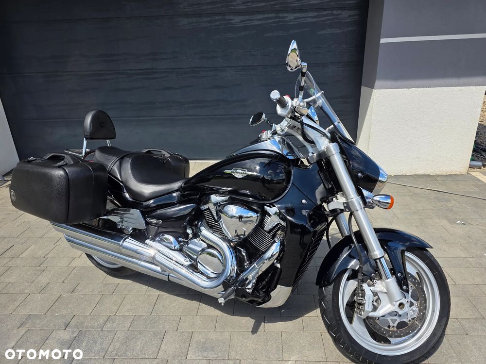 Suzuki Intruder - 1