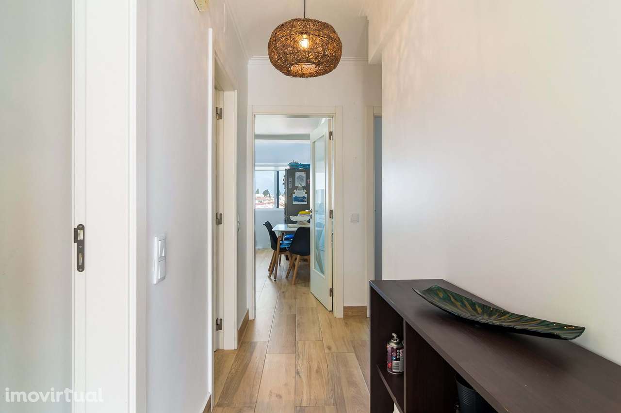 Refúgio acolhedor em São Domingos de Rana – T2+1 cheio de luz - Grande imagem: 3/26